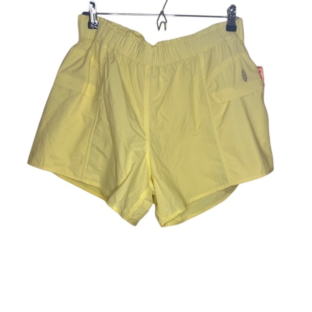 WOMEN'S FREE PEOPLE MOVEMENT IN THE WILD SHORTS Size Medium